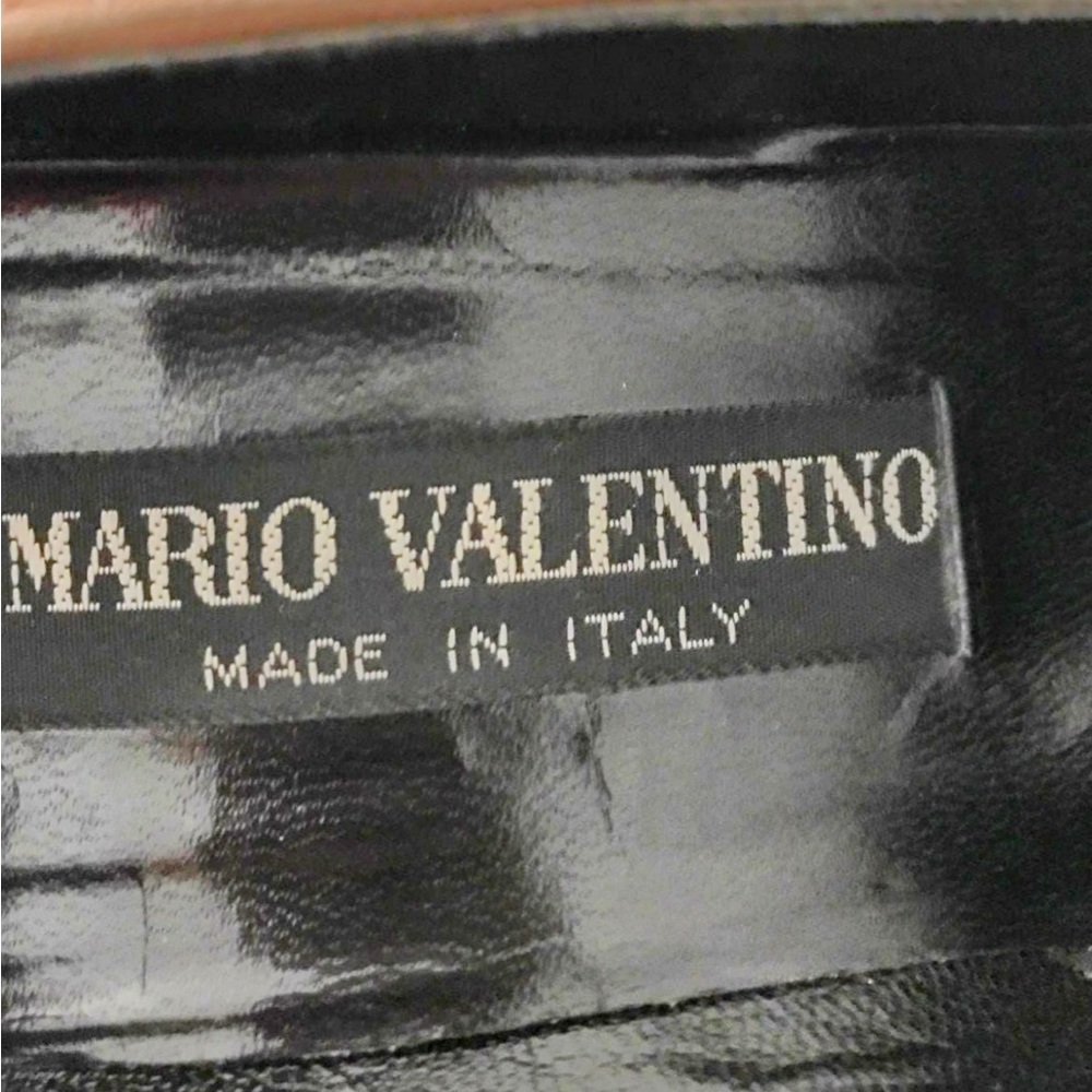 Women’s Valentino Italian Taupe Snake pumps - Picture 5 of 5